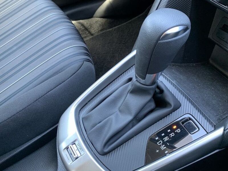 MAZDA2