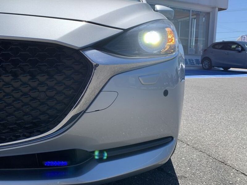 MAZDA2