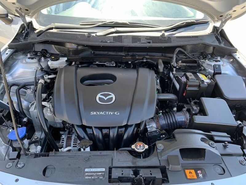 MAZDA2