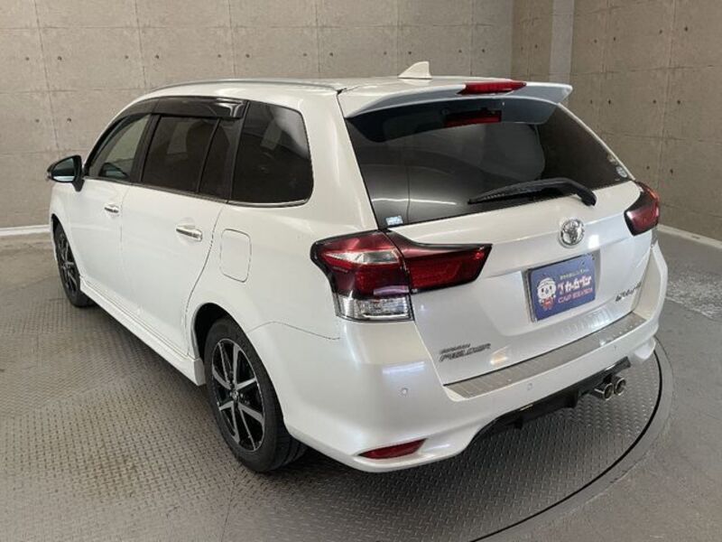 COROLLA FIELDER
