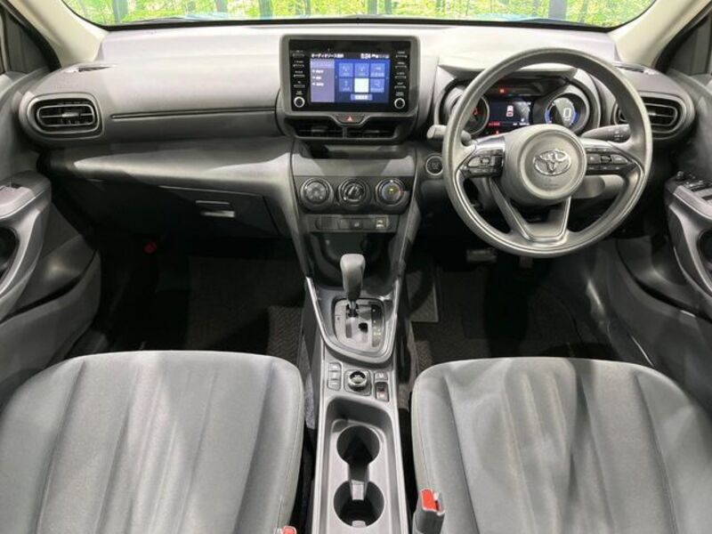 YARIS CROSS
