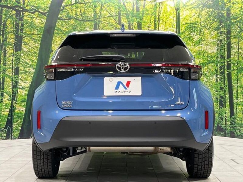 YARIS CROSS