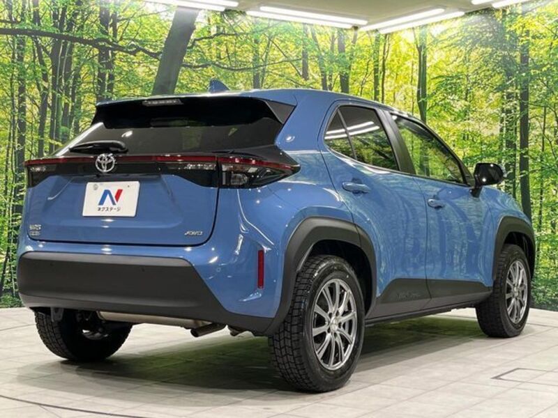 YARIS CROSS