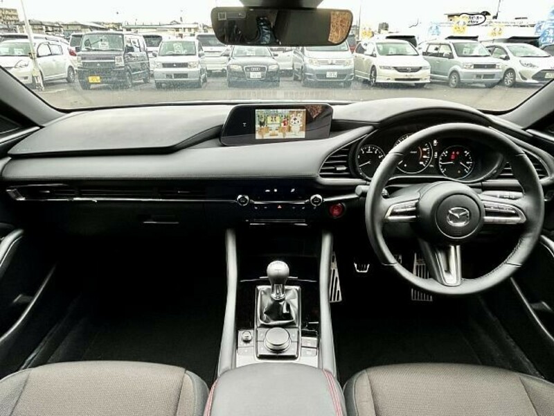 MAZDA3
