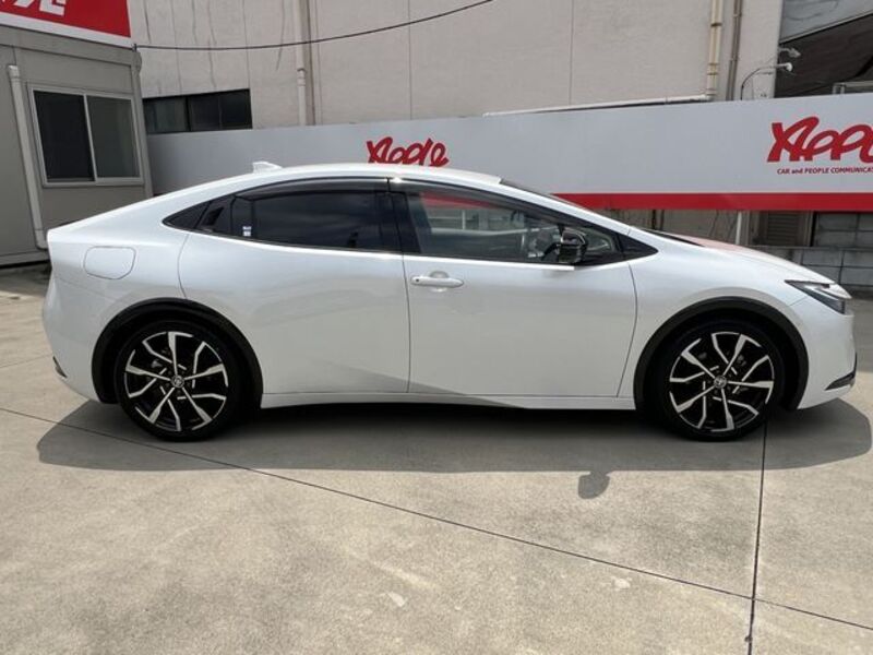 PRIUS PHV