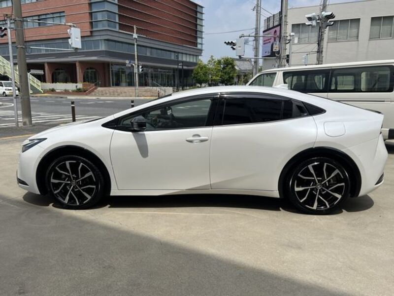 PRIUS PHV