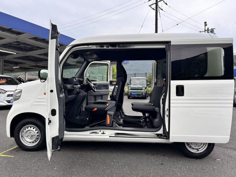 N-VAN