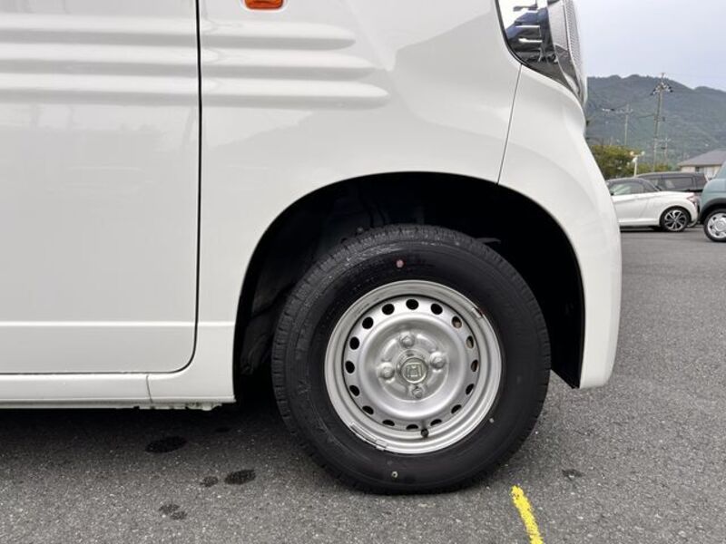 N-VAN