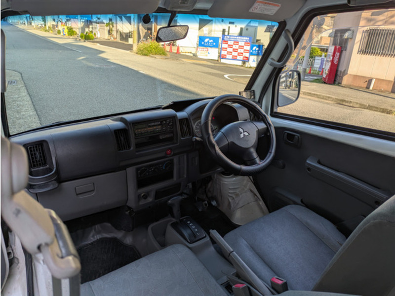 MINICAB VAN