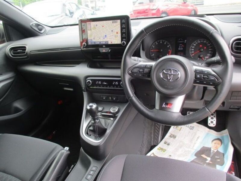 GR YARIS