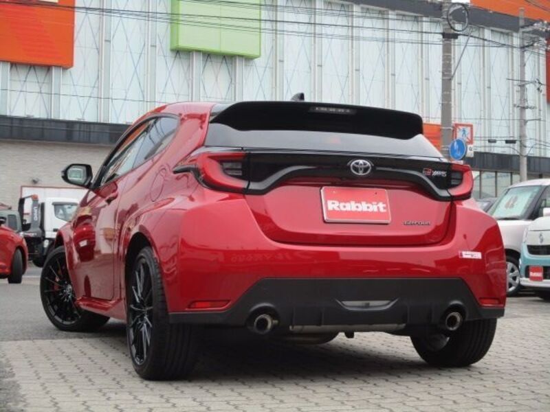 GR YARIS