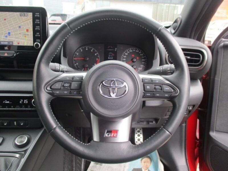 GR YARIS