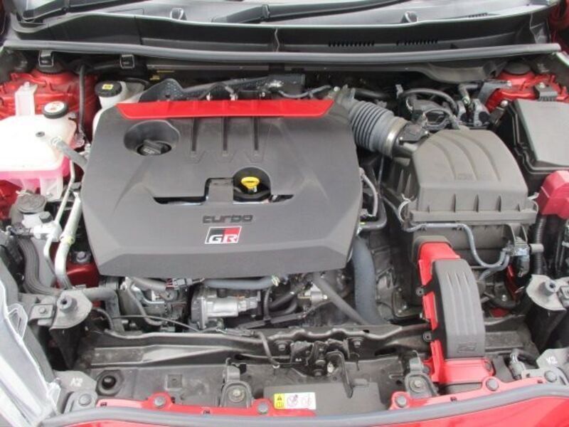 GR YARIS