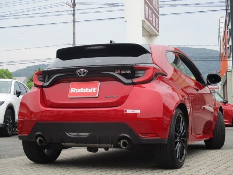 GR YARIS