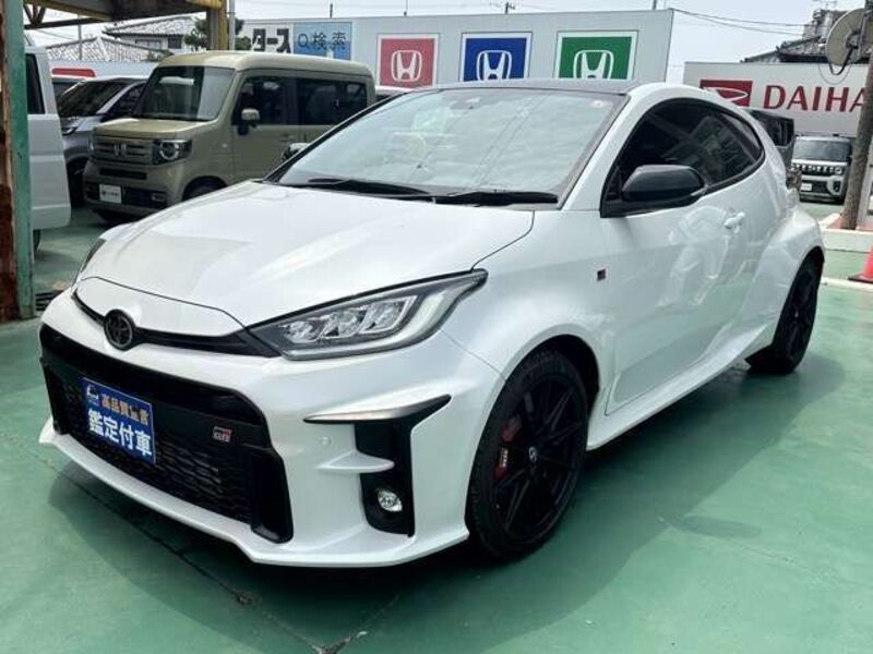 GR YARIS