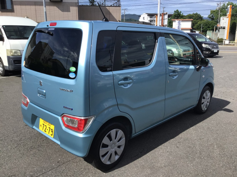WAGON R
