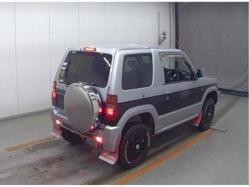 PAJERO MINI