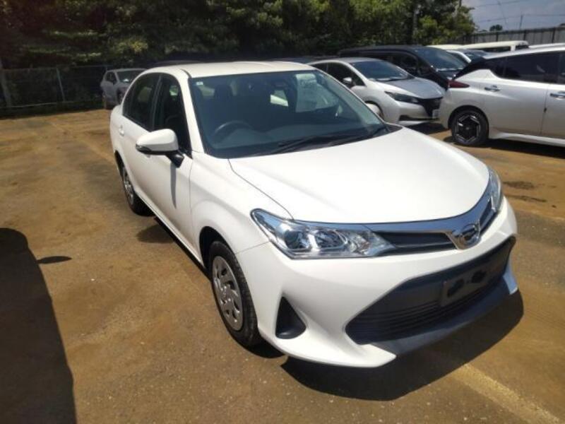 COROLLA AXIO