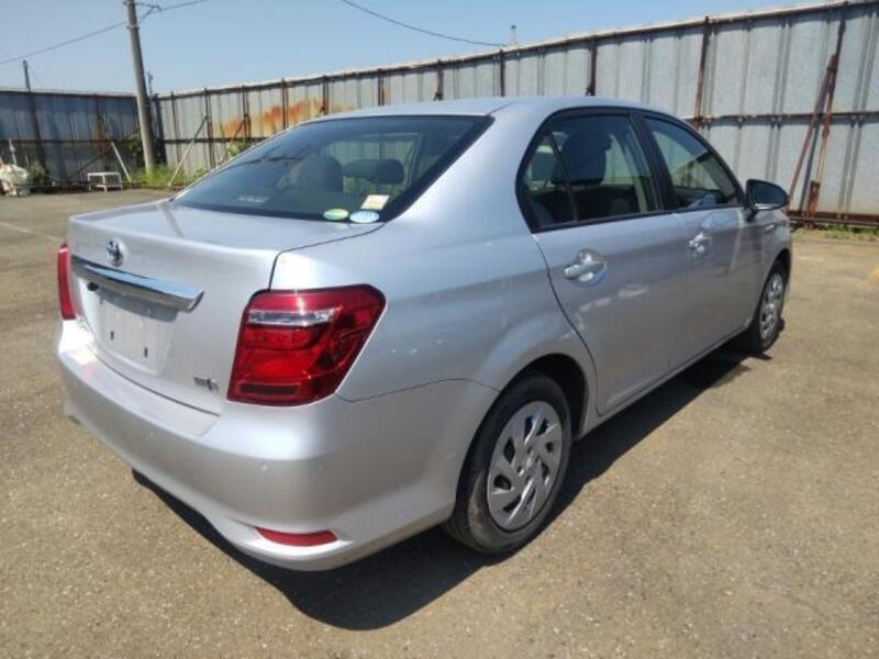 COROLLA AXIO