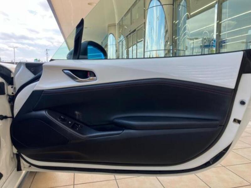 ROADSTER