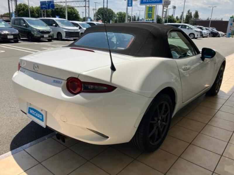 ROADSTER