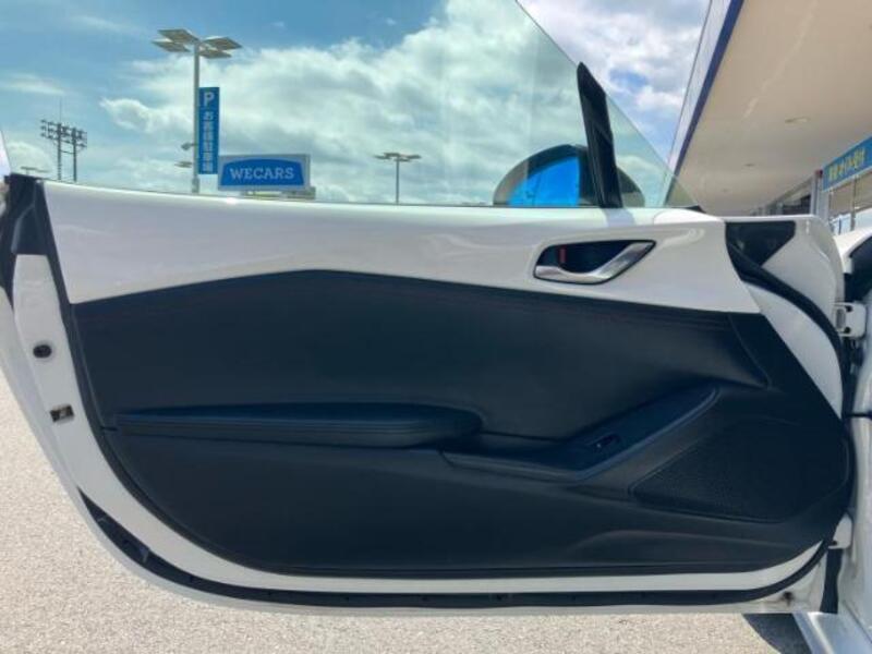 ROADSTER