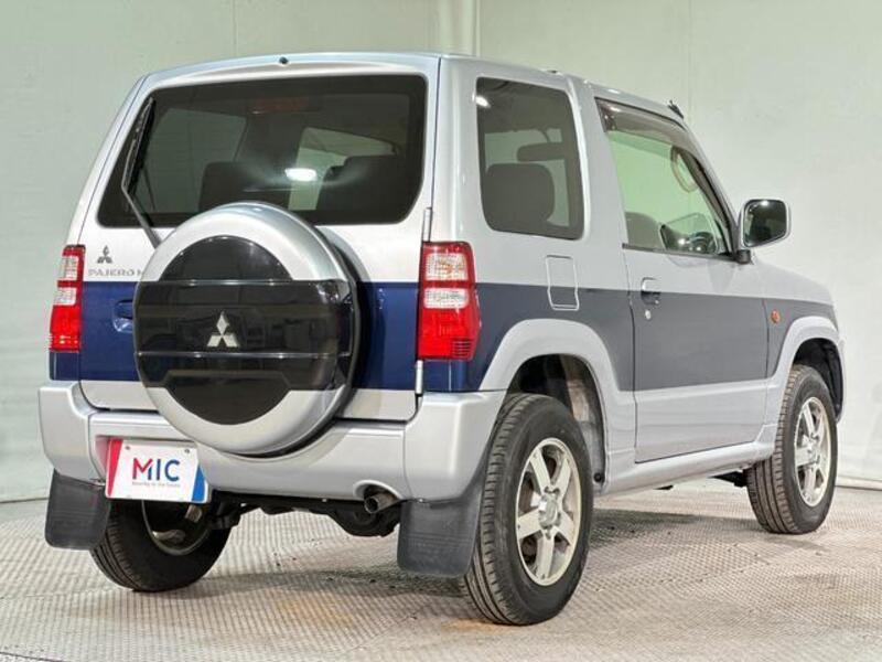 PAJERO MINI