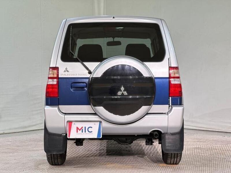 PAJERO MINI
