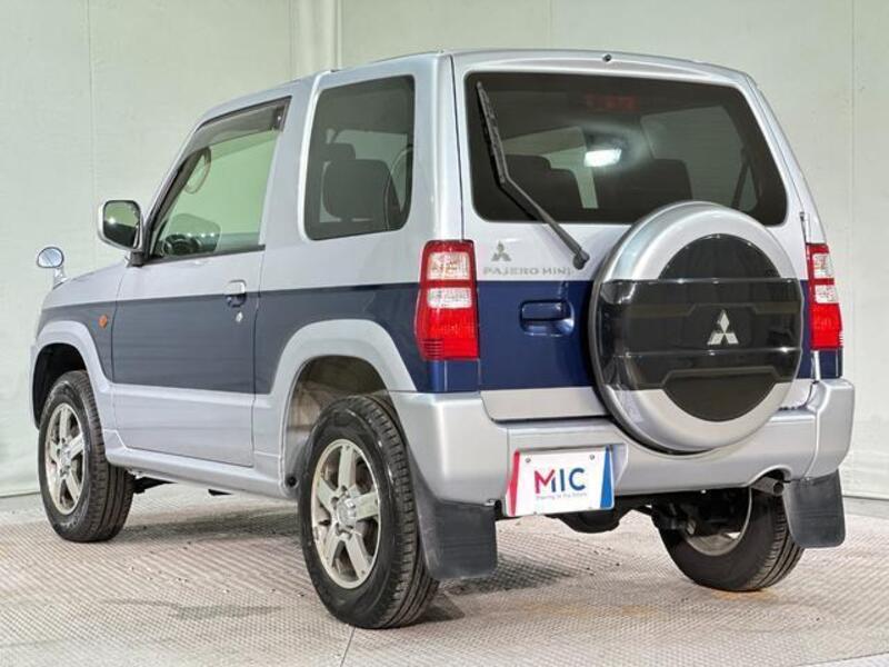 PAJERO MINI
