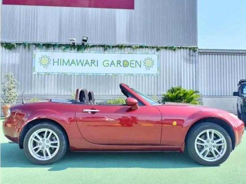 ROADSTER