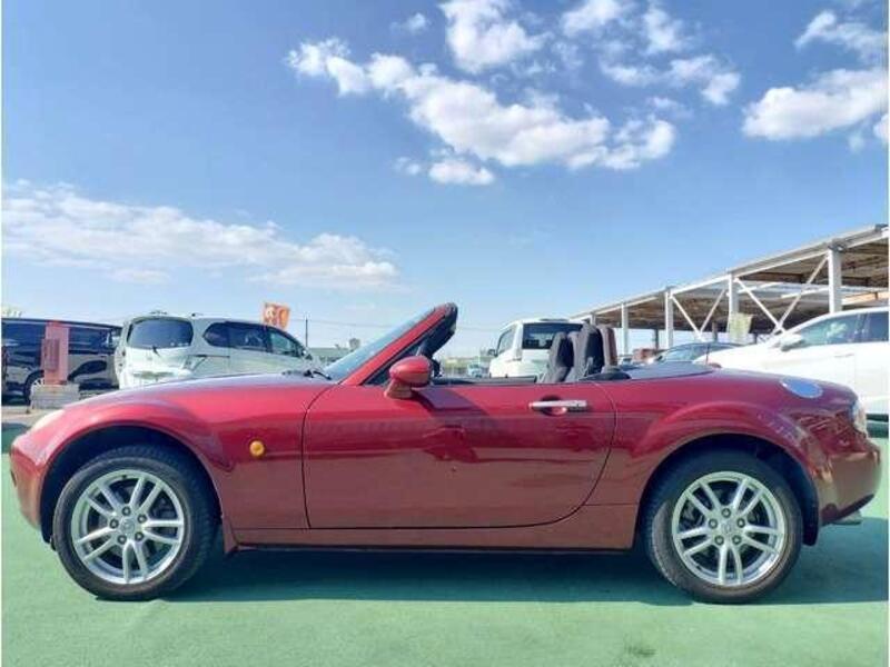 ROADSTER