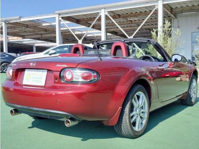 ROADSTER