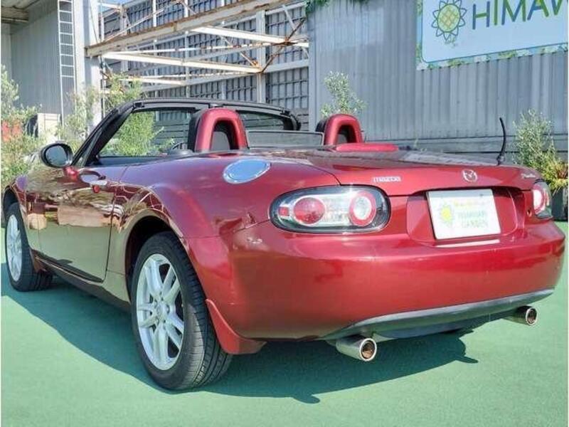 ROADSTER