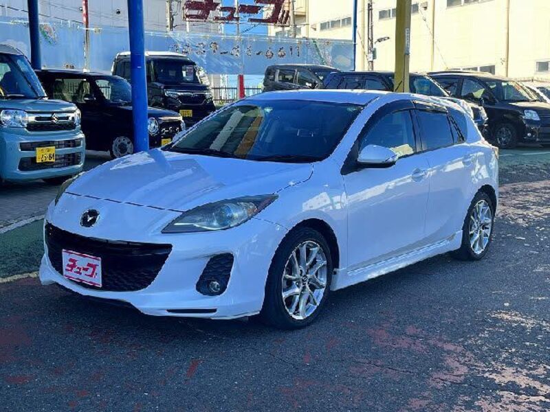 MAZDA AXELA SPORTS