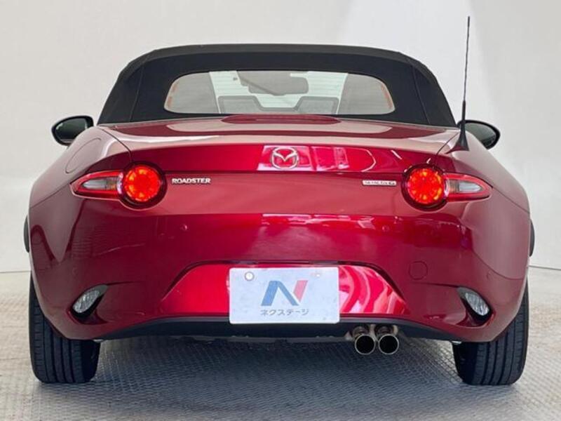 ROADSTER