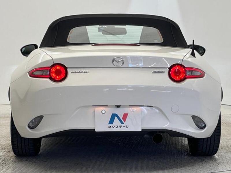 ROADSTER