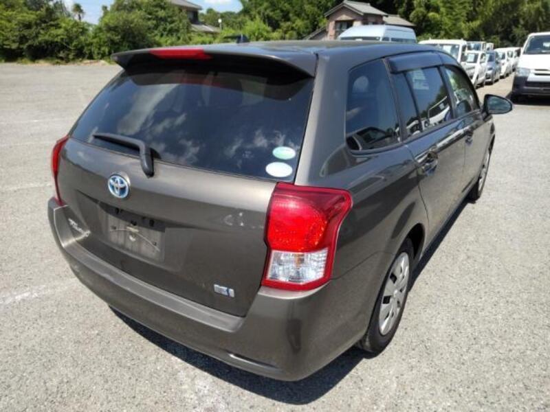 COROLLA FIELDER