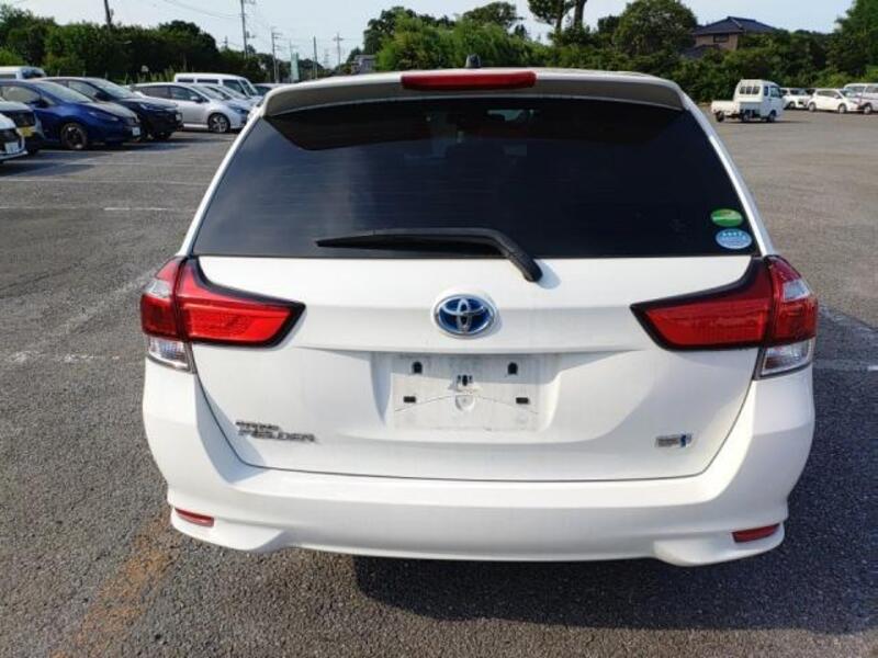 COROLLA FIELDER