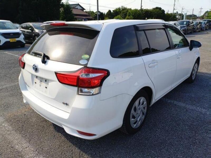 COROLLA FIELDER