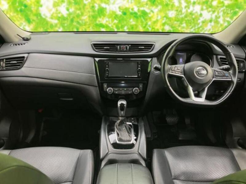 X-TRAIL