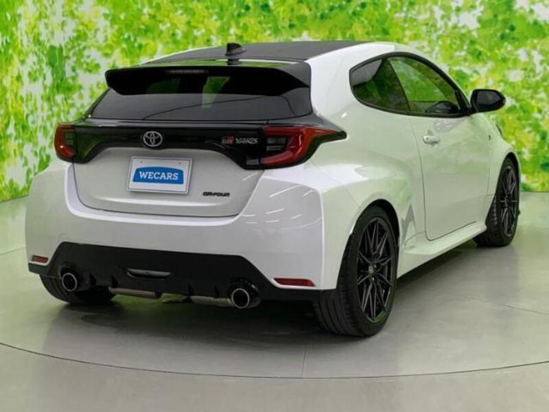 GR YARIS