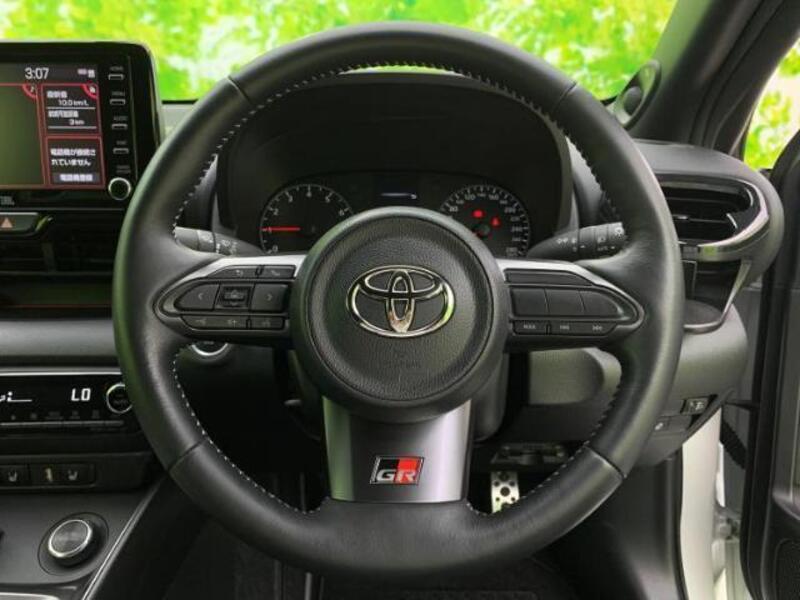 GR YARIS