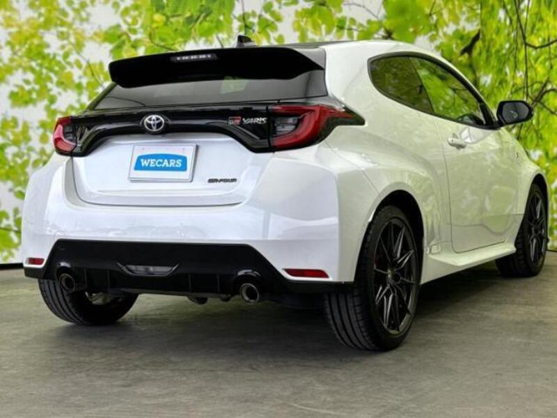 GR YARIS