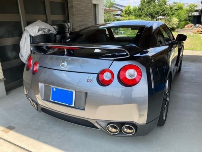 GT-R