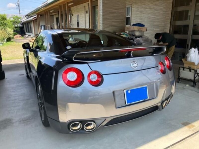 GT-R