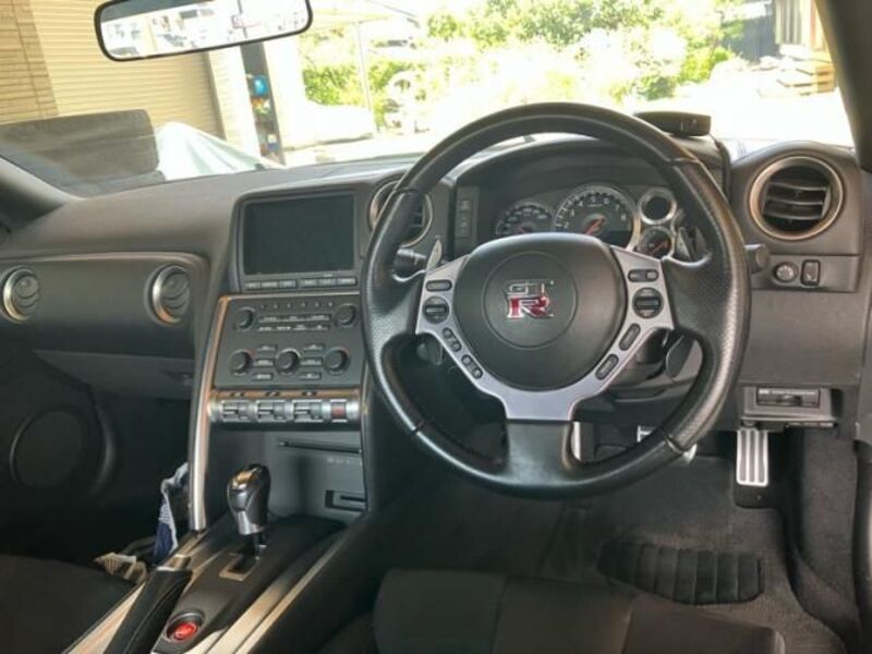 GT-R