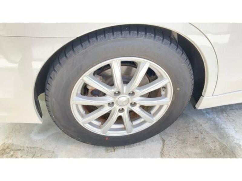 LEGACY B4
