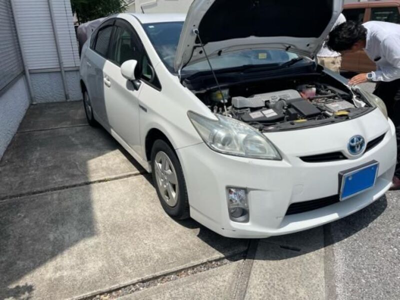 PRIUS-0