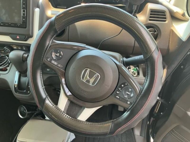 N BOX