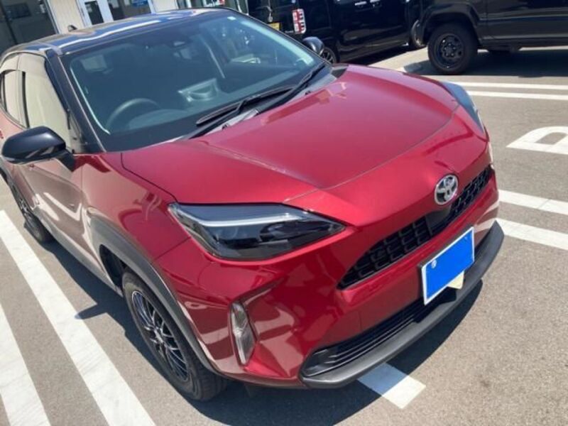 YARIS CROSS